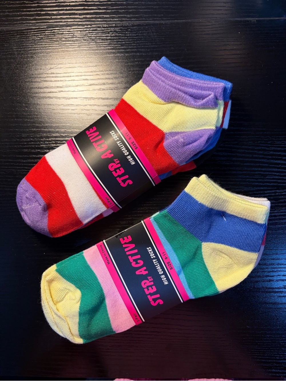 Women’s Six Pairs Multicolor Striped Ankle Socks - Size 9-11 ❤️🌸